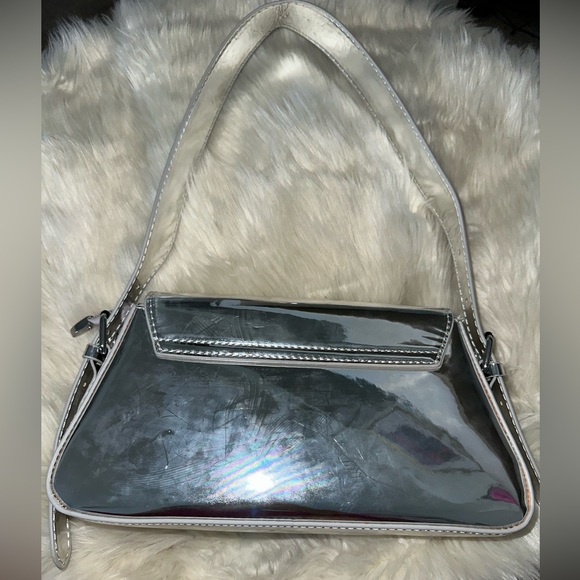 Silver purse perfect size - Picture 4 of 5